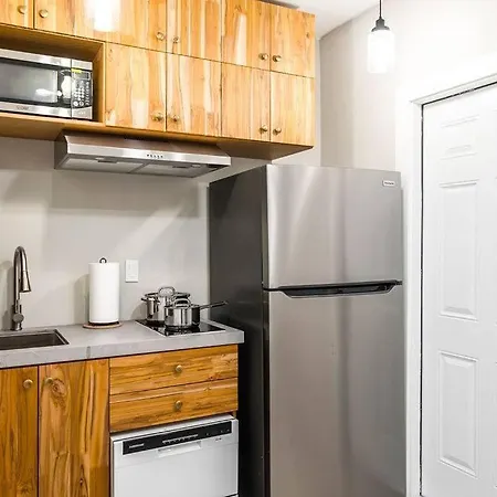 Elegant Miami Apartment East Little Havana / Free Parking